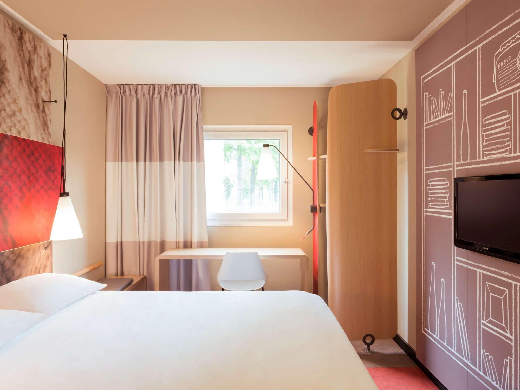 Ibis Sion Hotel Exterior photo