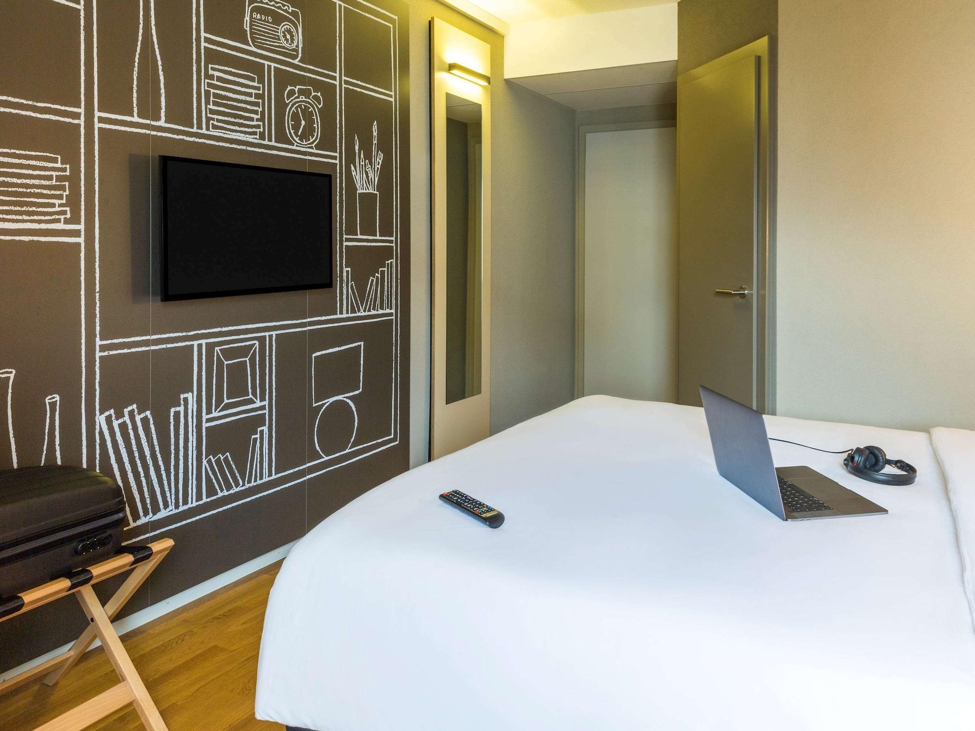Ibis Sion Hotel Exterior photo