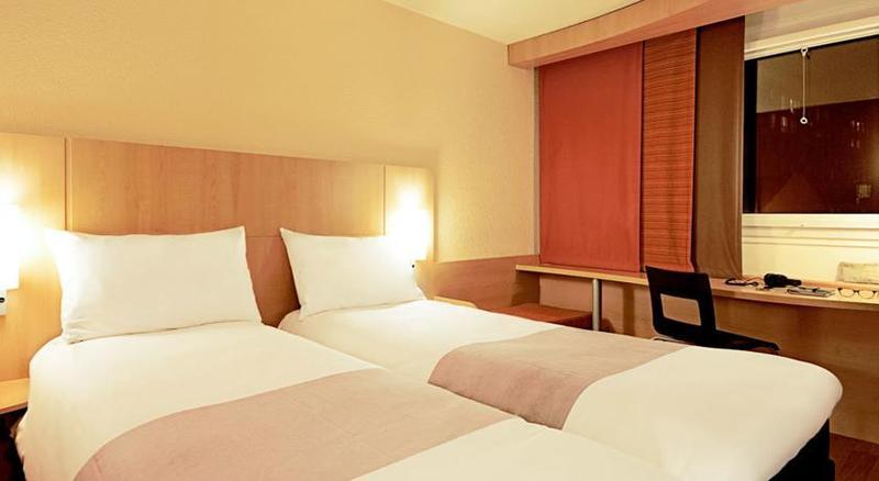 Ibis Sion Hotel Exterior photo